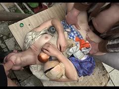 Die beiden Landeier beim Ficken zu viert