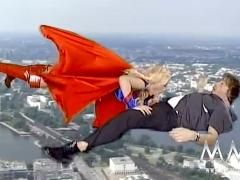 Während dem Fliegen lutscht das Luder einen Schwanz